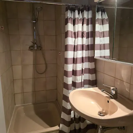 Apartment Vollmoebliertes 1,5 *